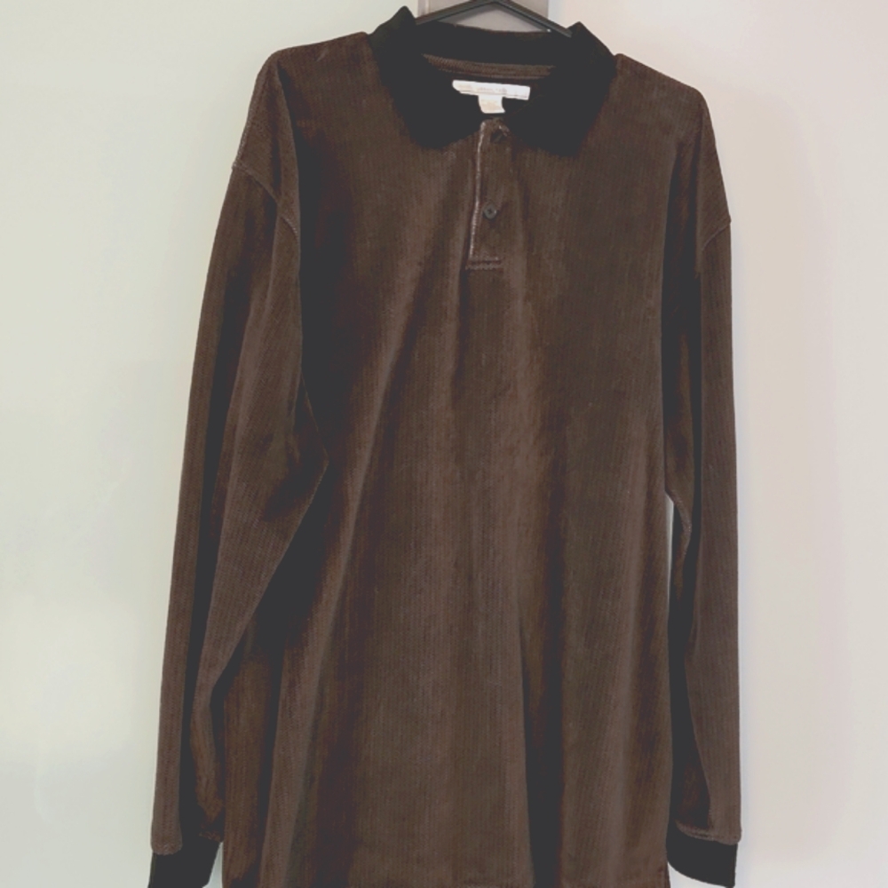 Urban Tribe men's size L velour top